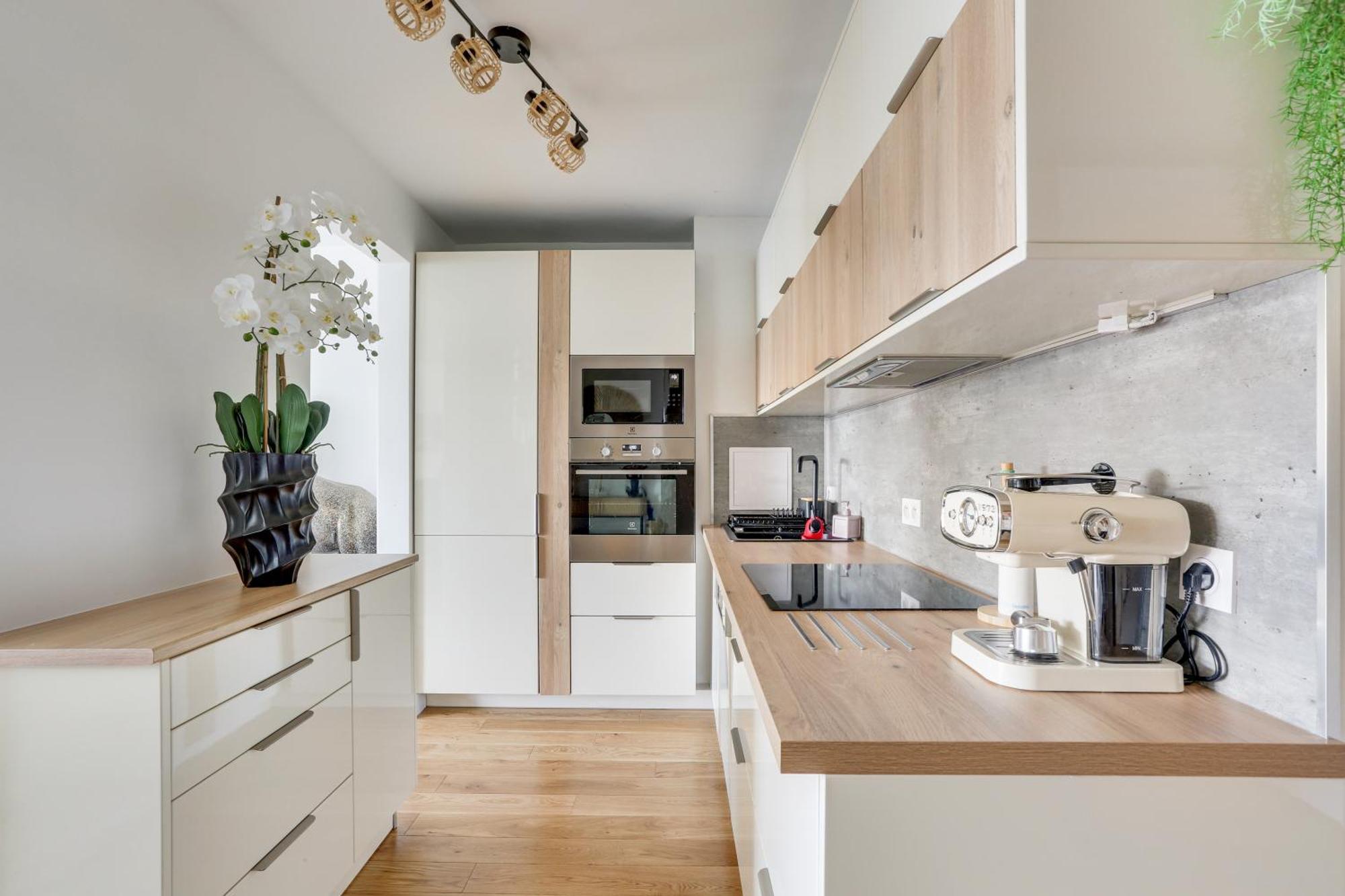 Paris Luxury Apartment 75M2 With Eiffel Tower View, 1 Min Metro, Parking Exterior foto